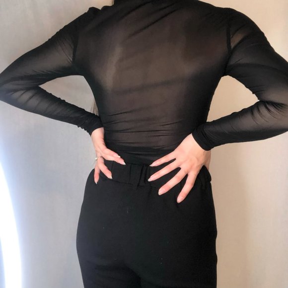 Black Bodysuit Scoop Neck Criss-Cross and Floral Detailing - Picture 7 of 11